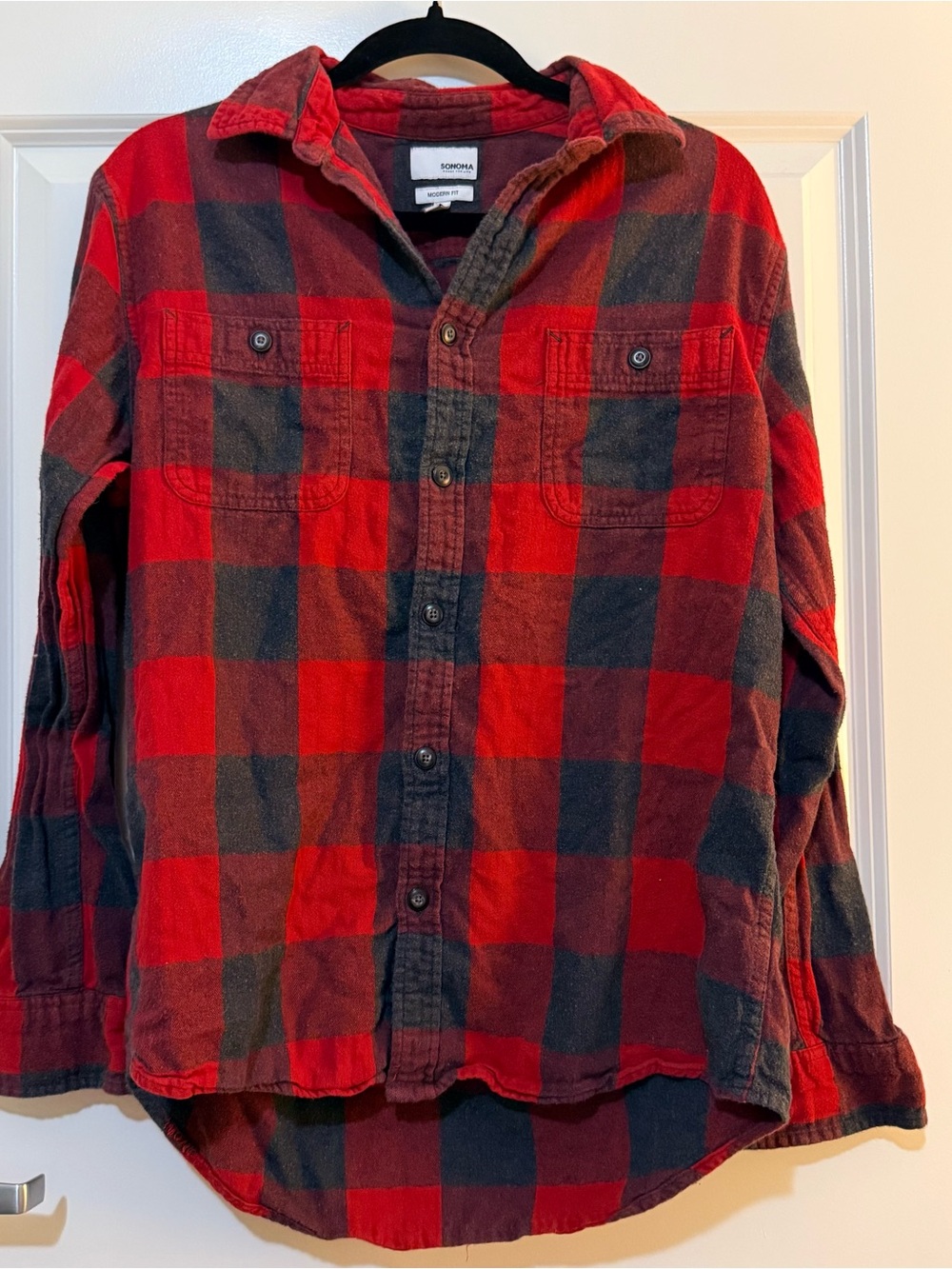 Men’s Flannel Medium Long Sleeve Button Down Red + White Plaid Cotton Shirt